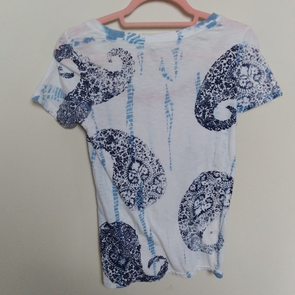 Lucky Brand Crew Neck Short Sleeve Paisley Print Graphic Tee Size XS - Picture 2 of 4